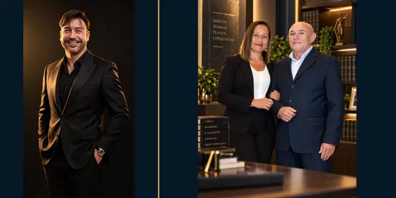 Equipe familiar do escritório: Marcelo à esquerda, sua mãe ao centro e seu pai à direita, usando fotografias originais.